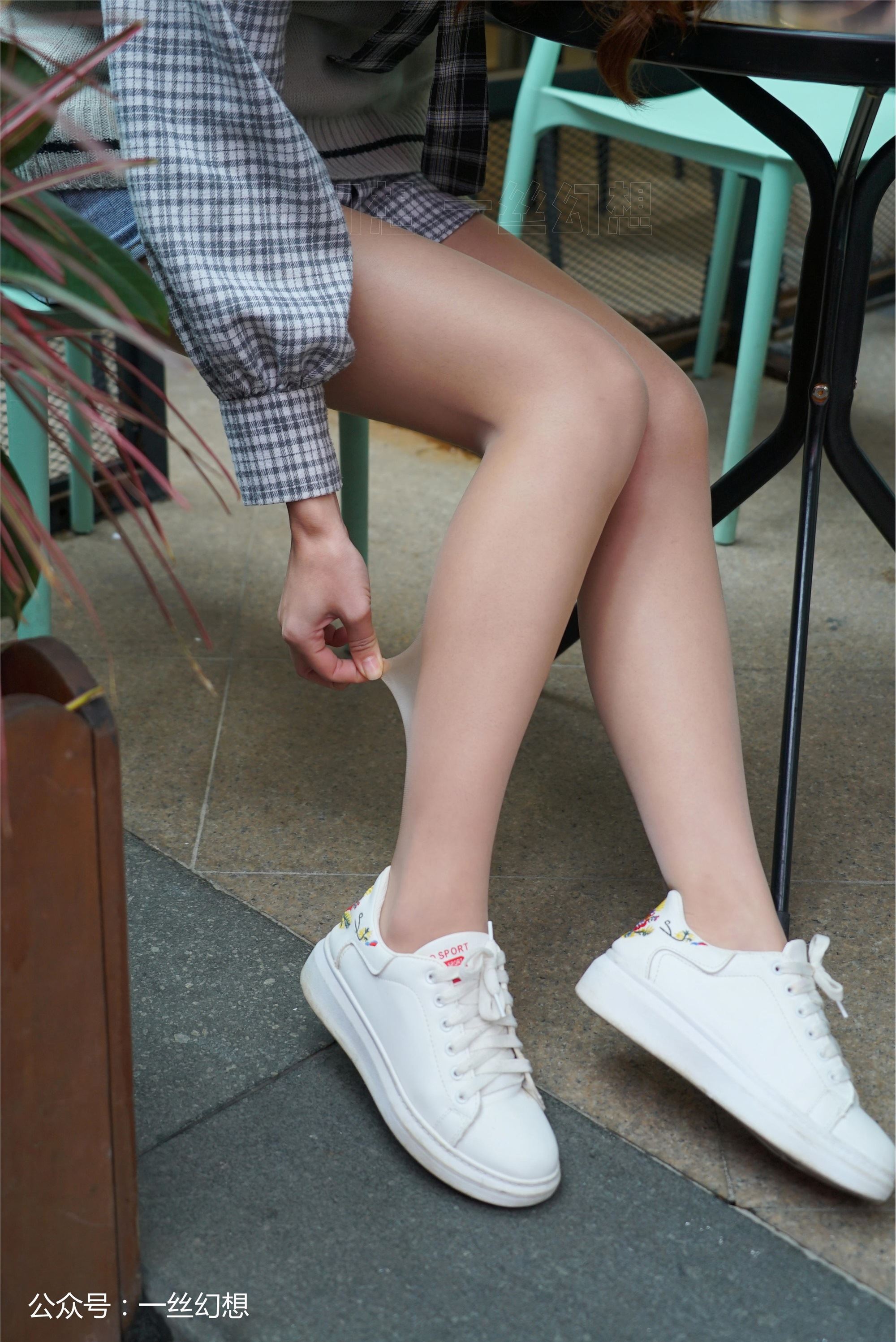 高丝女子图鉴 袜小喵×一丝幻想 NZ051 莹